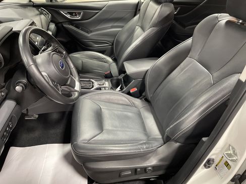 Used 2021 Subaru Forester Limited image 9