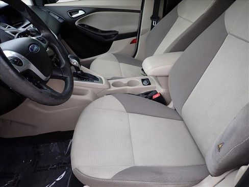 Used 2013 Ford Focus SE image 10