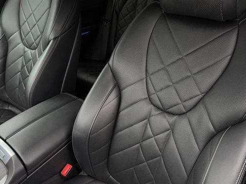 Used 2023 BMW X5 xDrive45e image 16