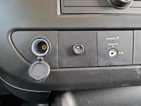 Used 2025 Chevrolet Express 2500 w/ Driver Convenience Package RWD image 19