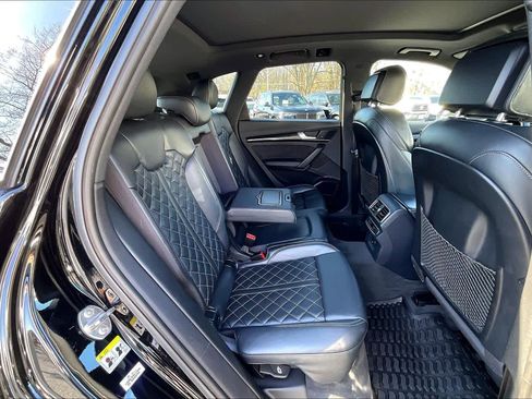 Used 2018 Audi SQ5 Premium Plus w/ Navigation Package image 20