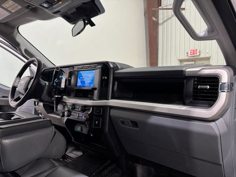 Used 2023 Ford F450 XL image 11