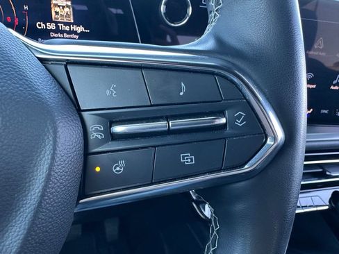 Used 2024 Chevrolet Traverse LT image 31