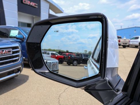 New 2026 GMC Yukon Elevation AWD/4WD image 31