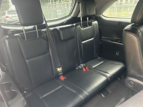 Used 2019 Toyota Highlander Limited image 19