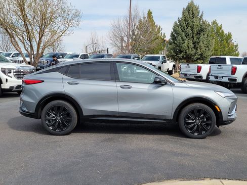 New 2026 Buick Envista Sport Touring w/ Convenience I Package image 2