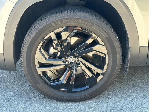 Used 2023 Volkswagen Atlas SE AWD/4WD image 8