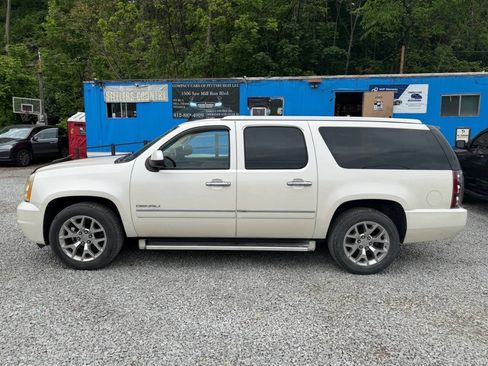 Used 2012 GMC Yukon XL Denali AWD/4WD image 2