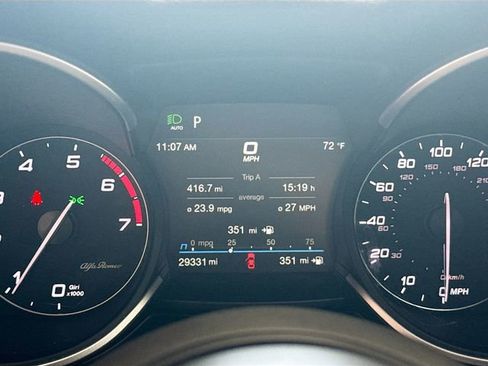 Used 2023 Alfa Romeo Stelvio Ti AWD/4WD image 13