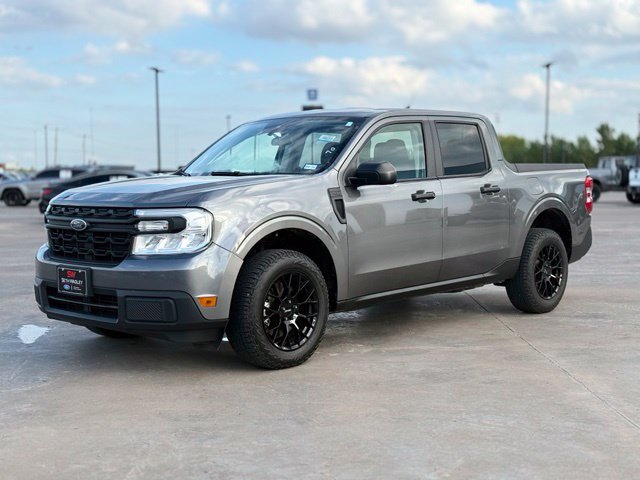 Used 2022 Ford Maverick XL FWD image 2