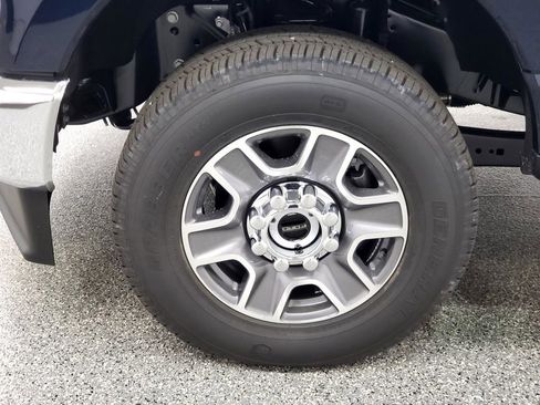 New 2025 Ford F250 XLT w/ F-250 >10K GVWR Package image 10