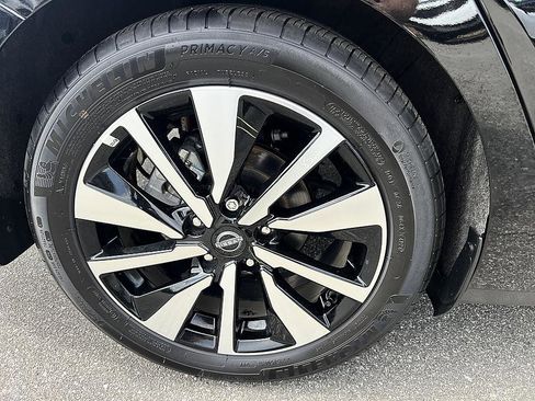 Certified 2025 Nissan Sentra SV w/ SV Premium Package image 11