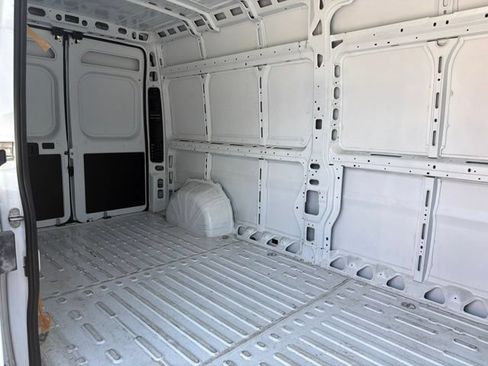 Used 2026 RAM ProMaster 2500 w/ Convenience Group FWD image 3