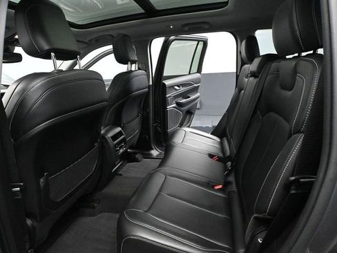 Used 2023 Jeep Grand Cherokee 4WD 4xe image 40