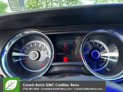 Used 2013 Ford Mustang GT Premium w/ Electronics Pkg RWD image 18