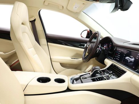 Used 2022 Porsche Panamera image 96