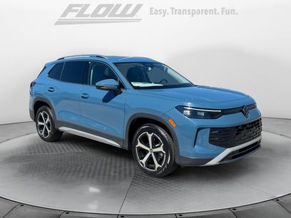 New 2025 Volkswagen Tiguan SE