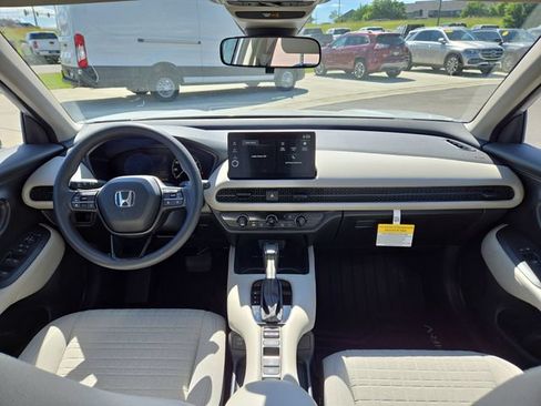New 2027 Honda HR-V LX image 4