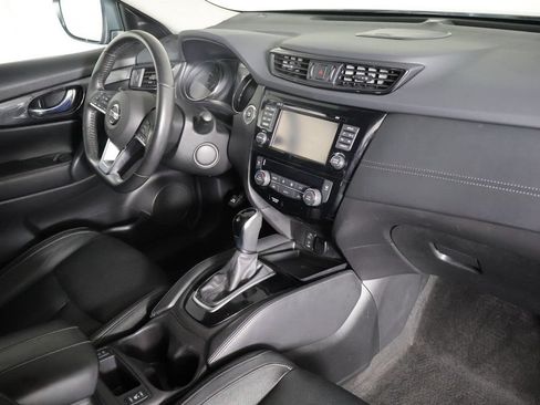 Used 2017 Nissan Rogue SL AWD/4WD image 27