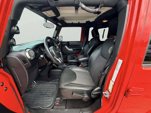 Used 2014 Jeep Wrangler Unlimited Sport AWD/4WD image 14