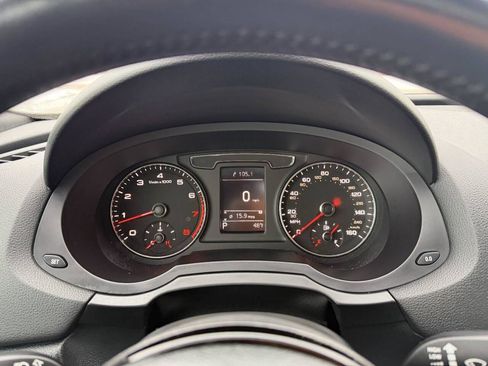 Used 2017 Audi Q3 2.0T Premium image 12