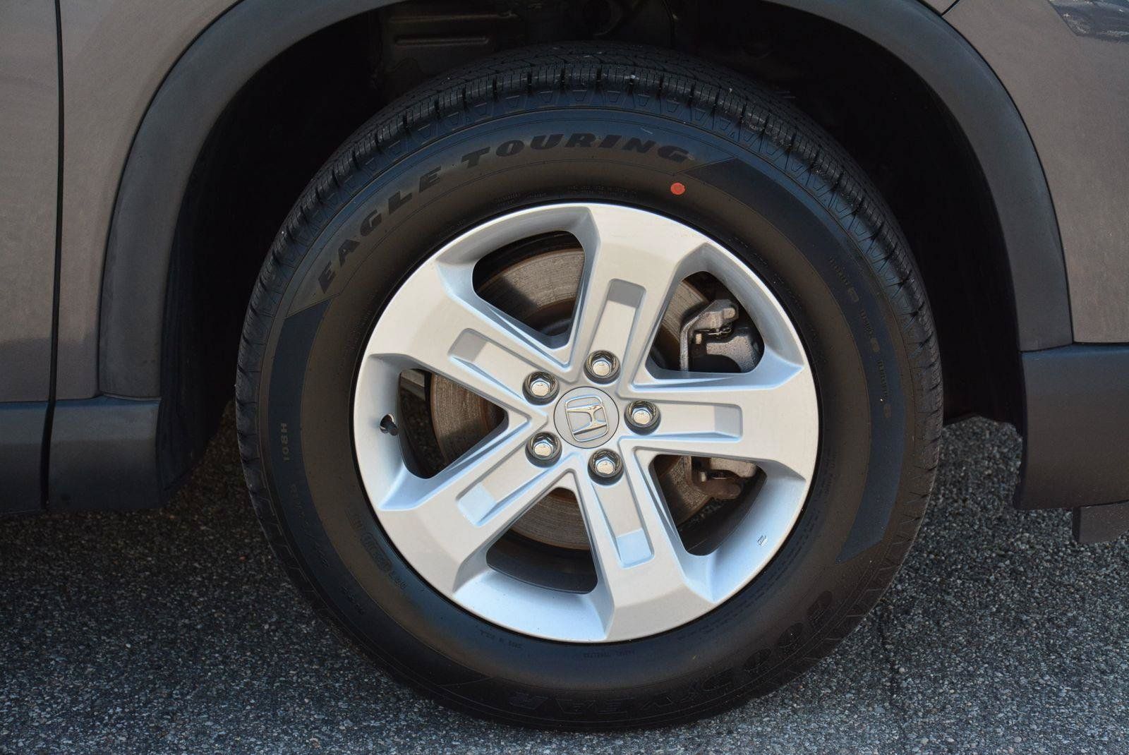 Used 2023 Honda Pilot LX image 32