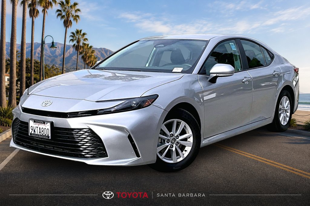 Used 2026 Toyota Camry LE FWD image 3