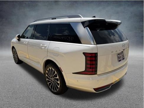 Certified 2026 Hyundai Palisade Calligraphy FWD image 8