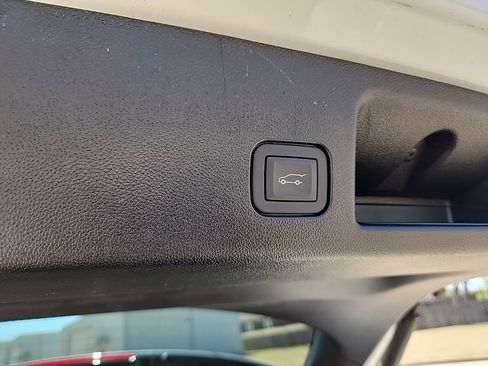 Certified 2025 Chevrolet Equinox EV LT w/ Convenience Package image 14