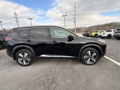 Certified 2023 Nissan Rogue SL w/ SL Premium Package image 4