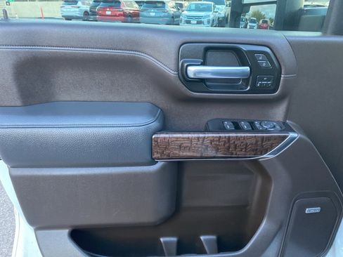 Used 2020 GMC Sierra 2500 Denali w/ Denali Ultimate Package image 14