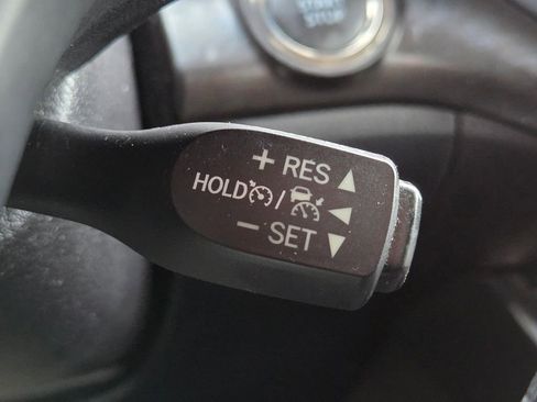 Used 2017 Toyota Avalon XLE w/ Carpet Mat Package FWD image 18