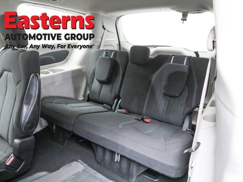 Used 2023 Chrysler Voyager LX FWD image 25