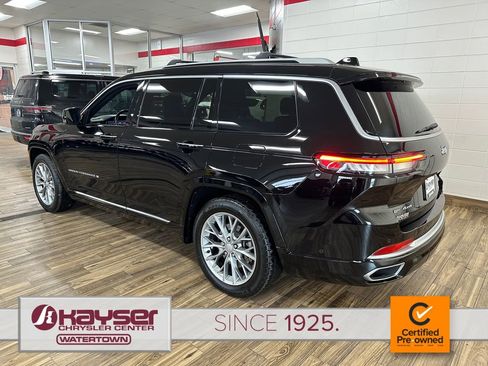 Certified 2022 Jeep Grand Cherokee L Summit w/ Luxury Tech Group V image 3