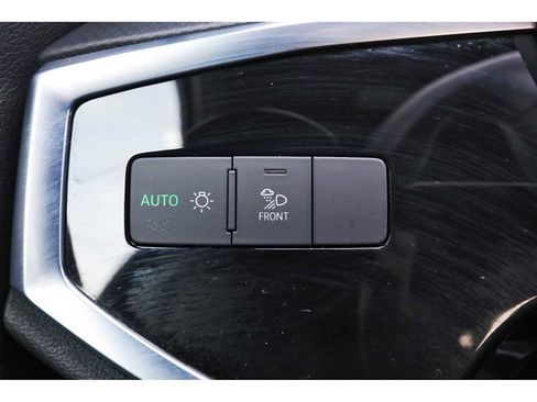 Used 2020 Audi Q3 2.0T Premium Plus w/ Premium Plus Package image 20