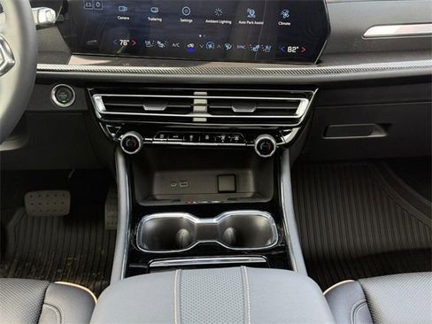 New 2026 Chevrolet Traverse High Country w/ LPO, Floor Liner Package image 11