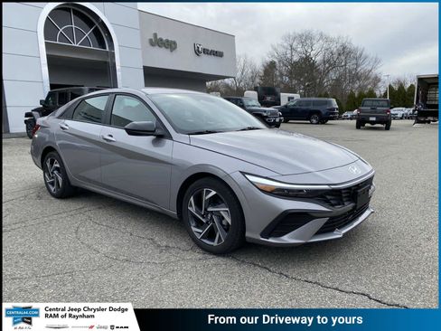 Used 2025 Hyundai Elantra Sport FWD image 1