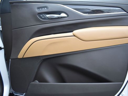 Used 2021 Cadillac Escalade Sport w/ Driver Assist Tech Package image 32