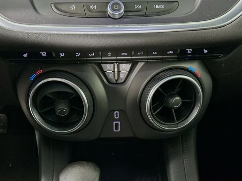 Used 2020 Chevrolet Blazer LT image 22