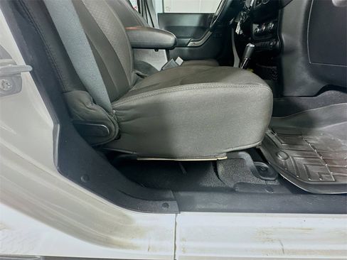 Used 2015 Jeep Wrangler Unlimited Sport w/ Quick Order Package 24S image 24