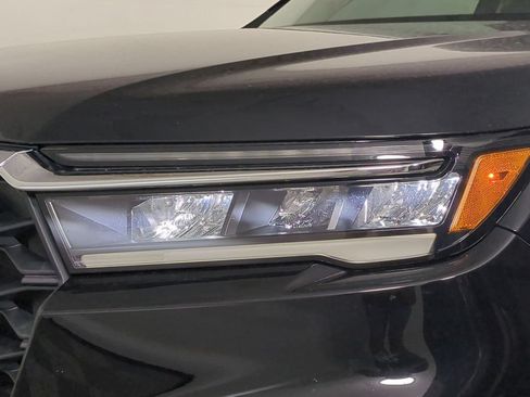 Used 2023 Honda Pilot EX-L image 10