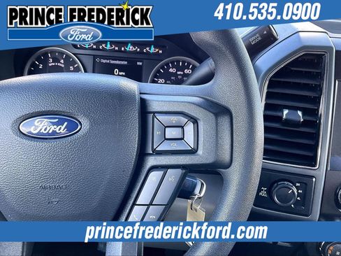 Used 2022 Ford F250 XLT w/ Black Appearance Package image 18