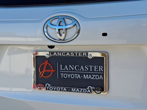 Used 2017 Toyota Highlander XLE image 30