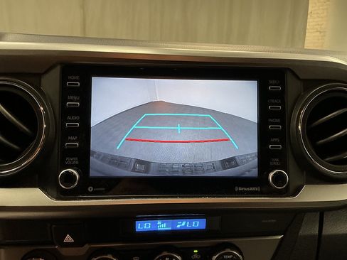 Used 2022 Toyota Tacoma SR5 w/ Black Out Package (TMS) AWD/4WD image 16