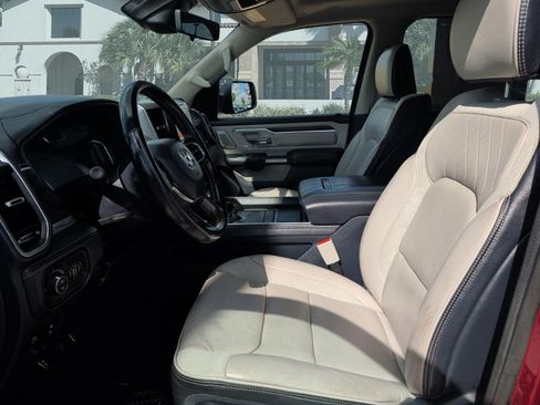 Used 2023 RAM 1500 Limited AWD/4WD image 11