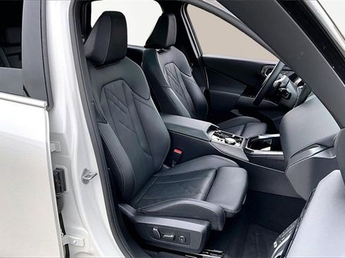 Used 2025 BMW X3 xDrive30i image 7