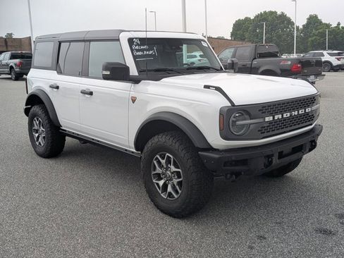 Certified 2024 Ford Bronco Badlands AWD/4WD image 2