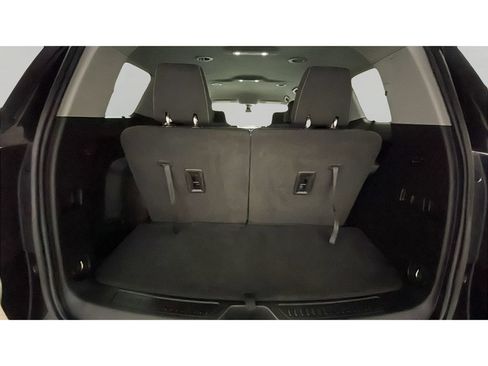 Used 2022 GMC Acadia SLE w/ Elevation Edition AWD/4WD image 16