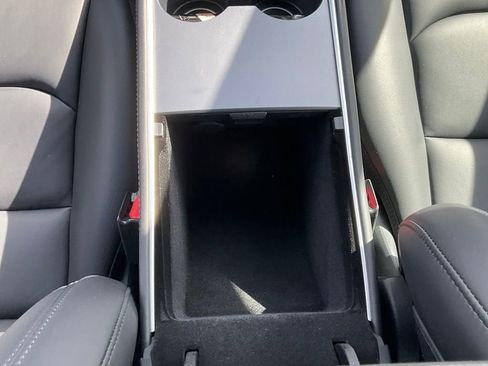 Used 2023 Tesla Model 3 Standard Range image 47