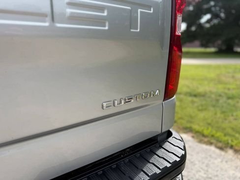 Used 2021 Chevrolet Silverado 1500 Custom Trail Boss w/ Safety Confidence Package AWD/4WD image 28